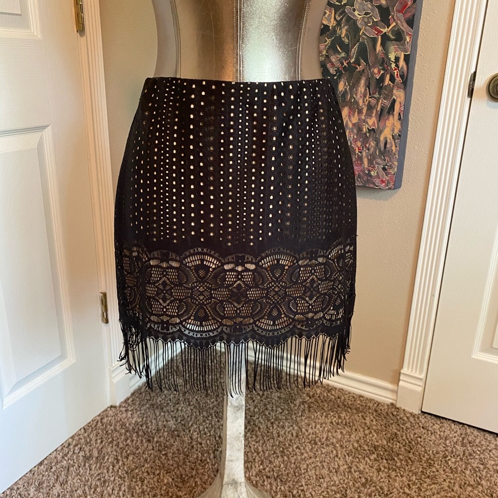 Chelsea & Violet Black and Tan skirt